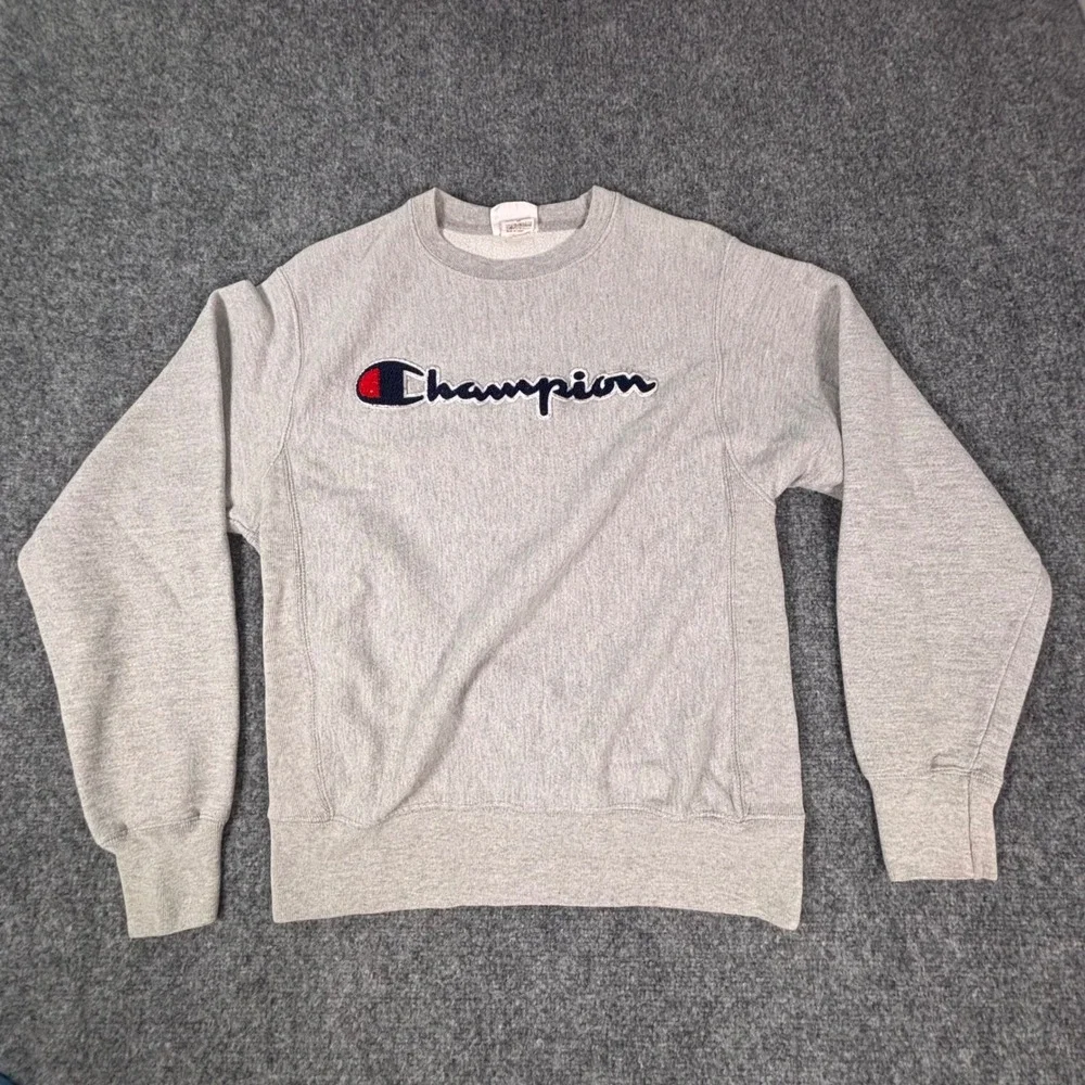Champion VTG Reverse Weave Sweatshirt Mens Small Gray Logo Pullover Crewneck